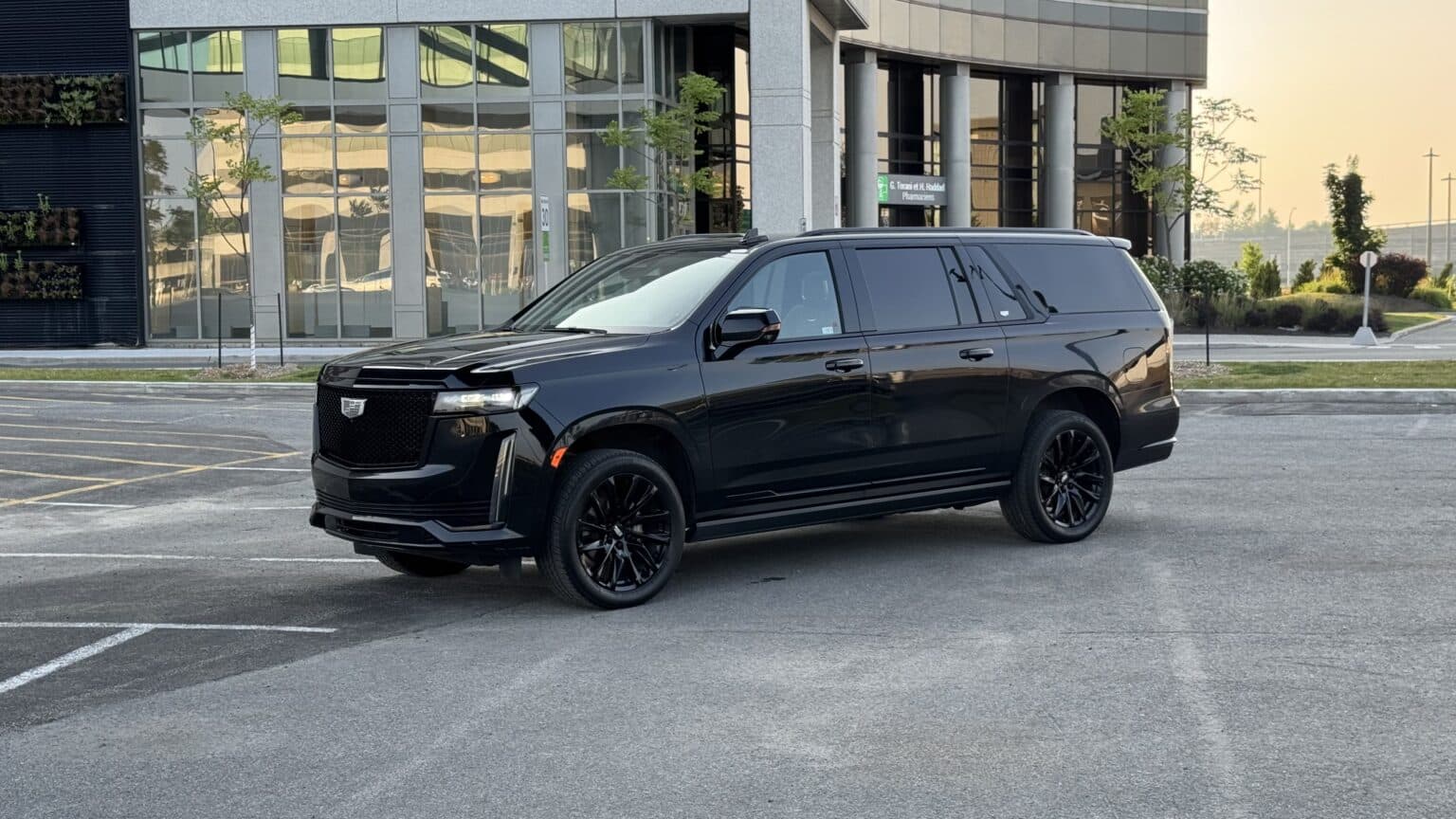 Montreal limousine service Home